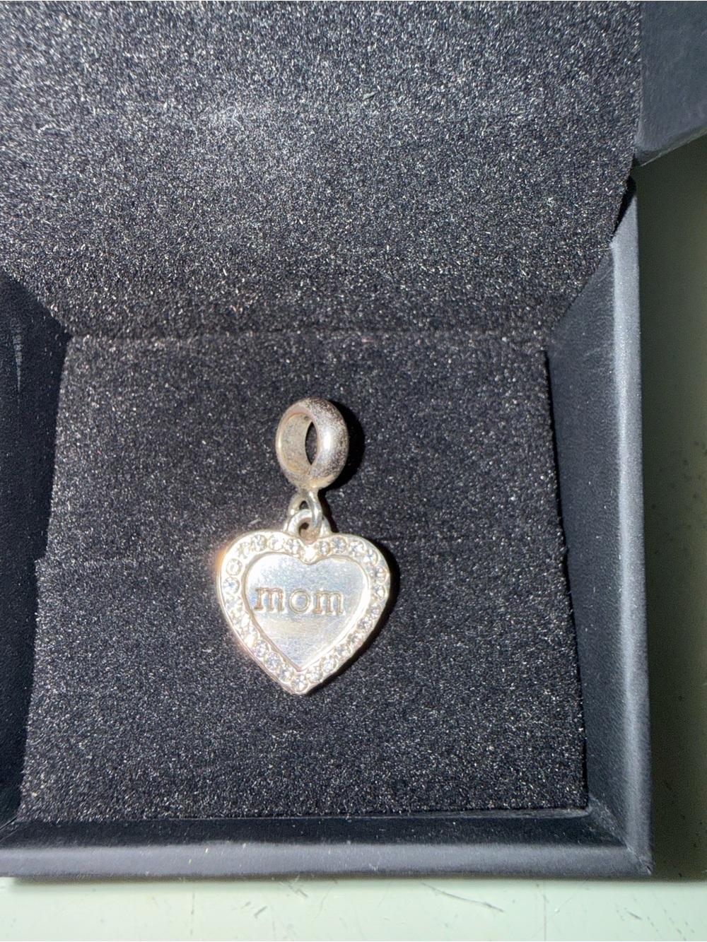 DaVinci Silver Heart 'mom' Charm Pendant with Crystal Halo